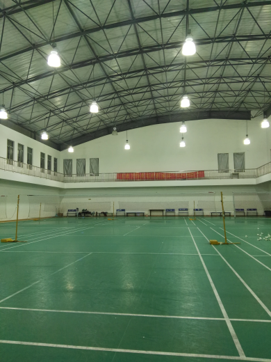 白玉兰小学三杨校区羽毛球馆
